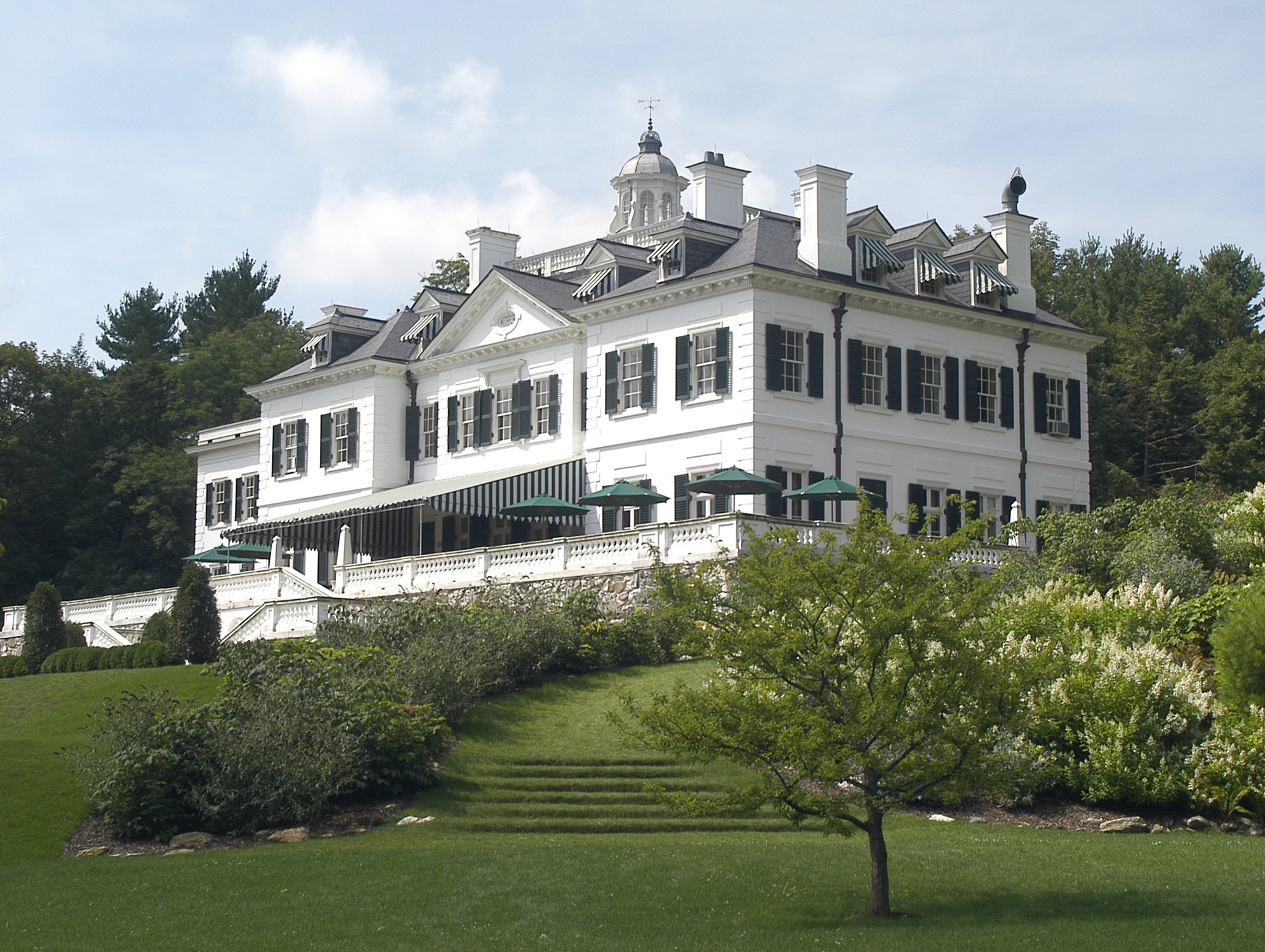 The Mount after restoration, east elevation. Photographer: Kevin Sprague