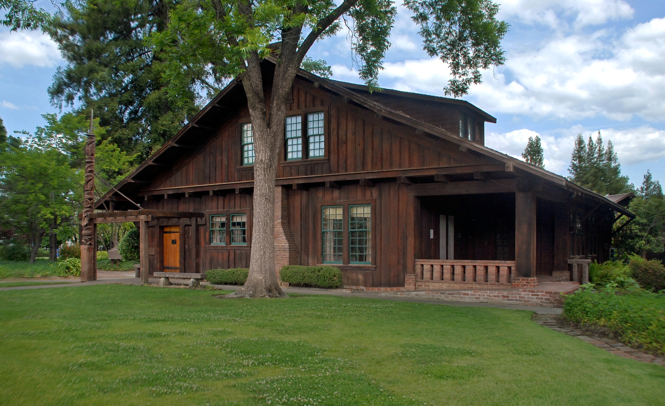 The Sun House, a 1911 redwood Craftsman bungalow, is adjacent to the Grace Hudson Museum in Ukiah. It is both a California Historical Landmark and listed on the National Register of Historic Places.