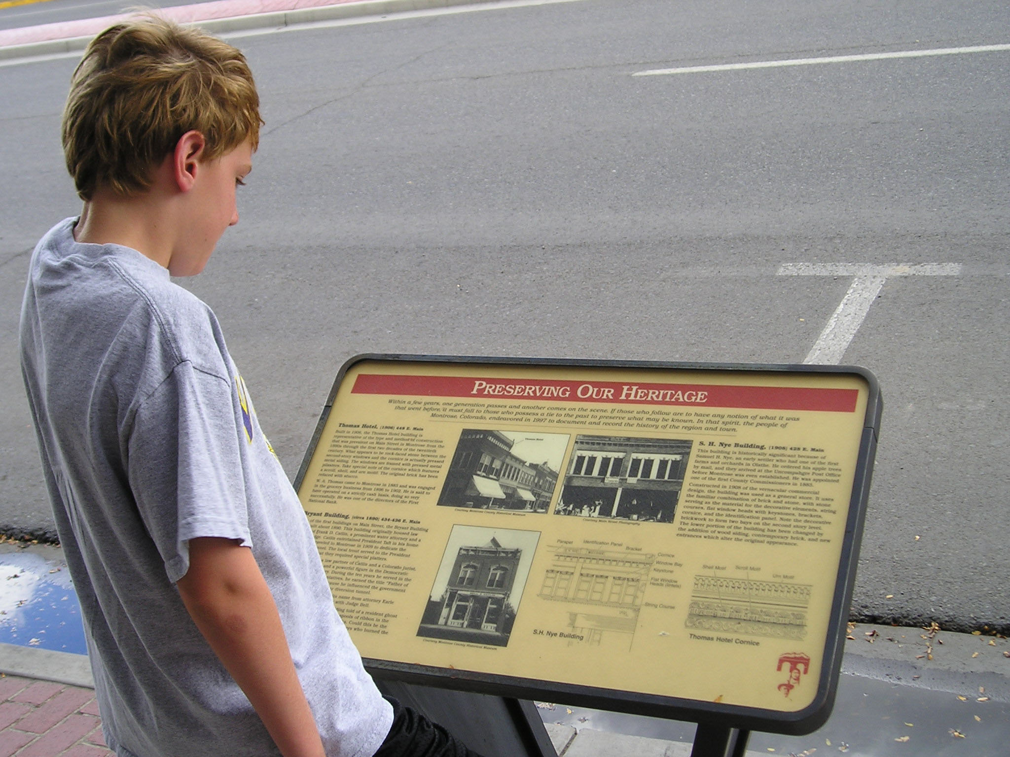 A Downtown Historical Walking Tour in Montrose, Colorado, takes visitors past 12 interpretive signs which tell about the early history of the Uncompahgre Valley. 