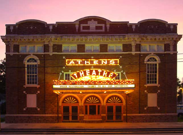 DeLand's Historic Athens Theatre, an Italian Renaissance structure designed in 1921, housed vaudeville and silent movies. Now restored, the theater presents films, concerts, stage performances, and educational events.