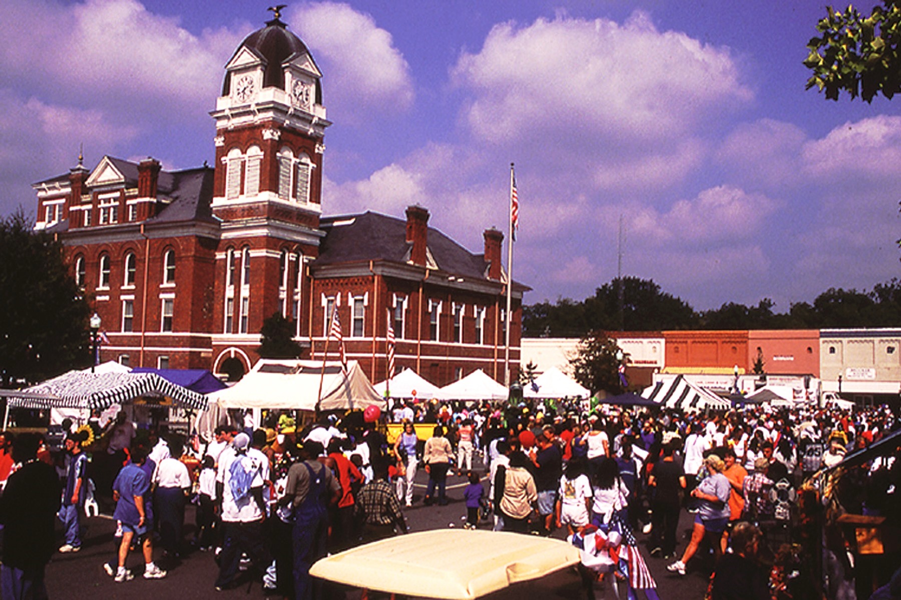 The Washington County Courthouse in Sandersville, Georgia was built in 1869 and added to in 1889 and 1939.