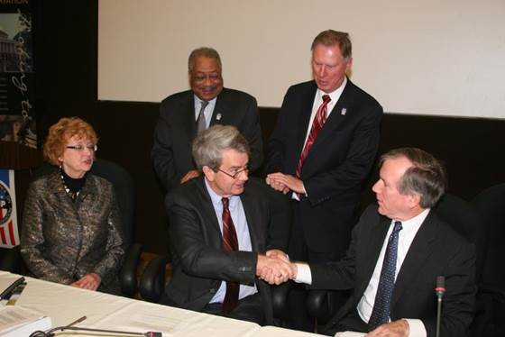 BLM and ACHP representatives signing the nPA