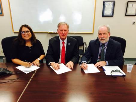 CA SHPO, ACHP Chairman, and BLM sign an agreement