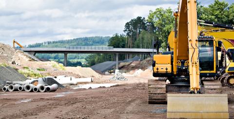 Freeway construction including overpass