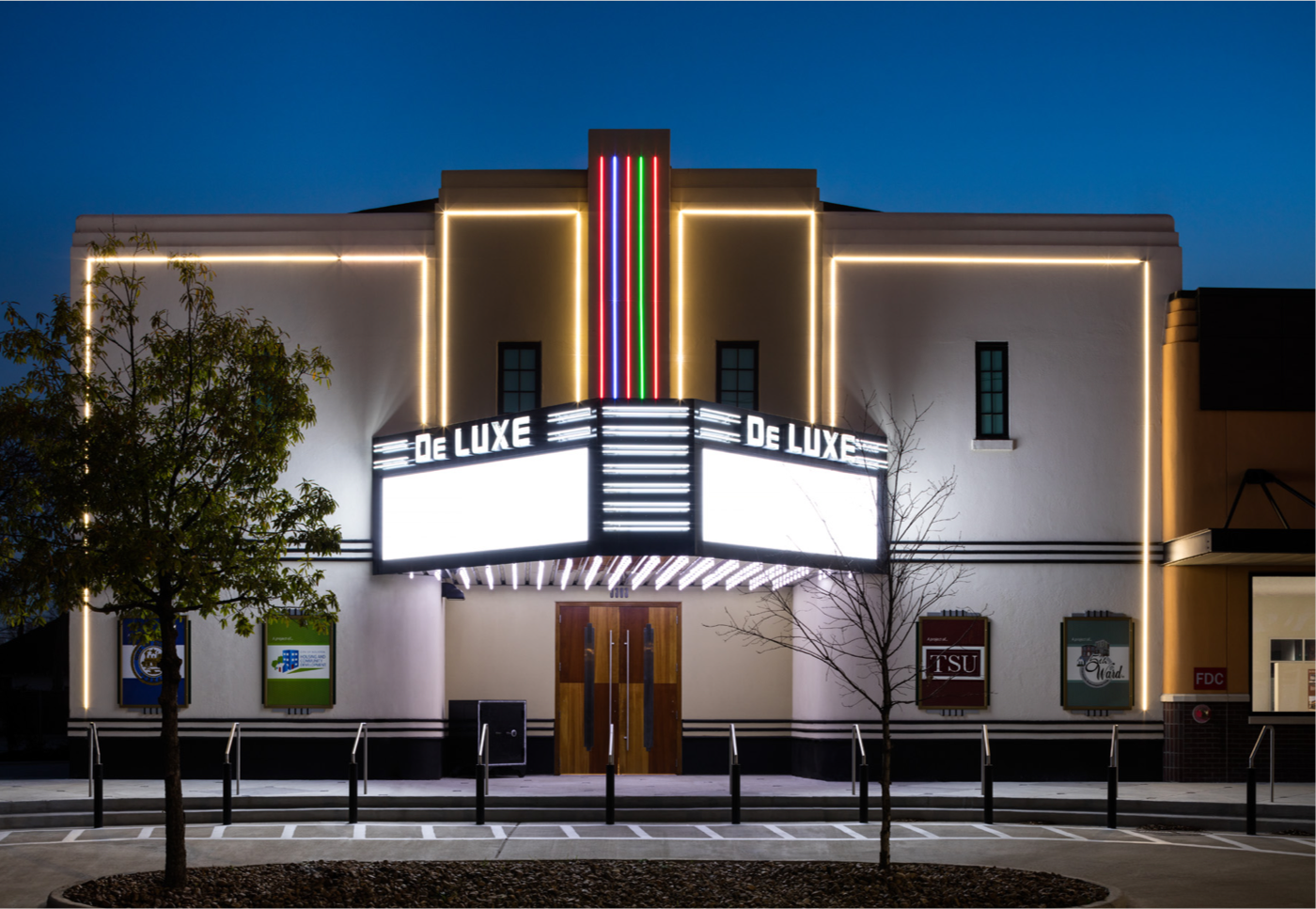 DeLuxe Theater