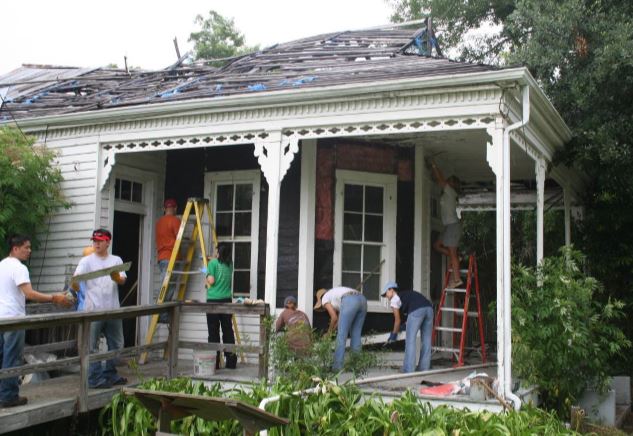 Favre House reconstruction