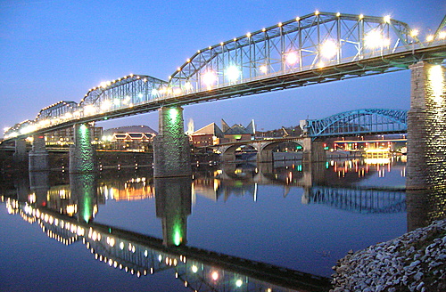 Image of Chattanooga Bridge at night with lights